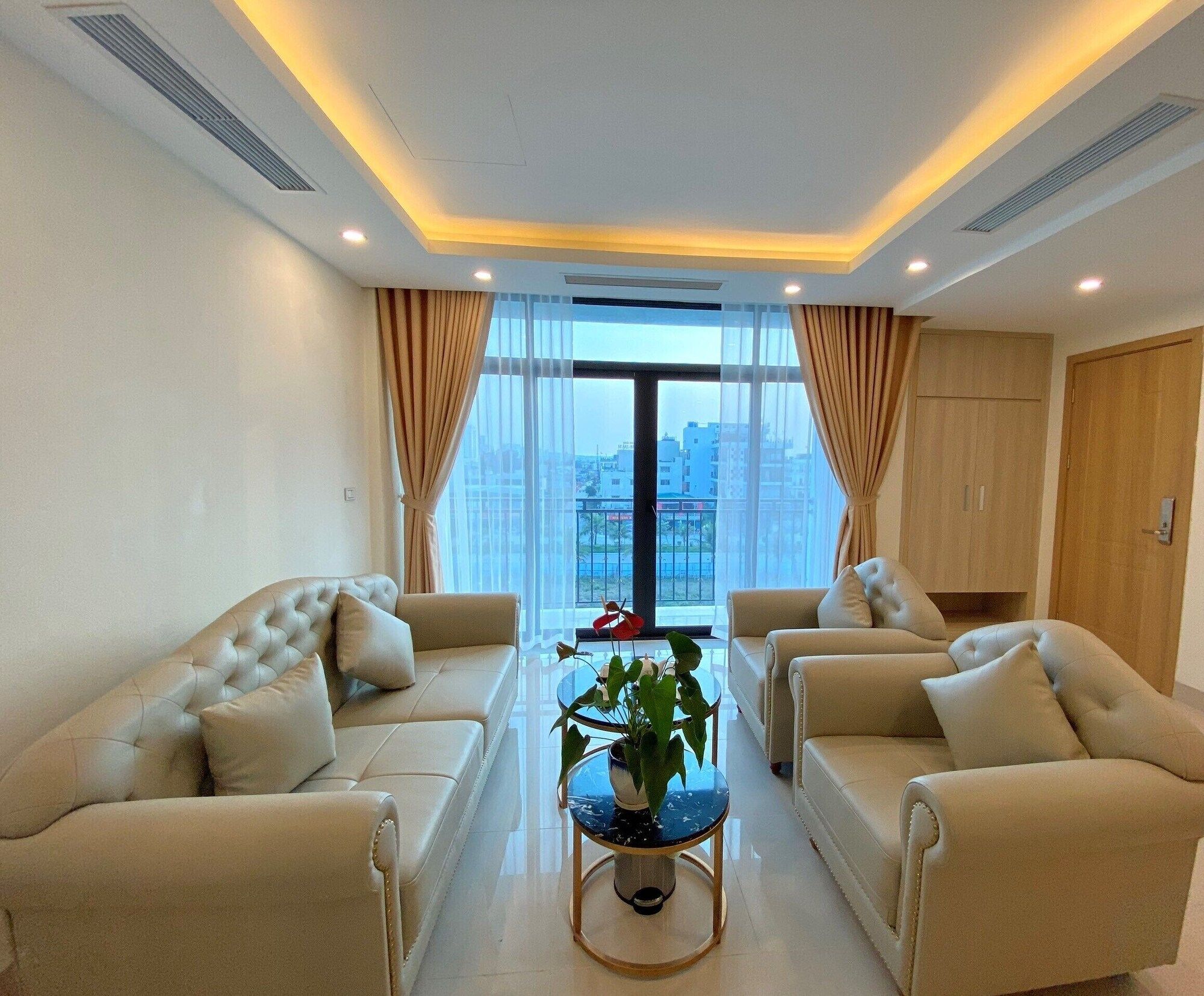 Đánh giá Khách sạn NB Hoàng Gia -Lô A7 khu IV, Khu đô thị Bắc Đại lộ Lê Lợi