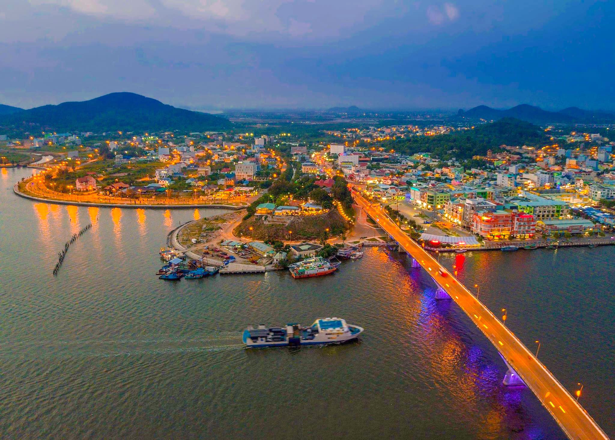 Gợi Ý Lịch Trình Du Lịch Hải Tiến 2 Ngày 1 Đêm Đẹp, Dễ Đi Và Đáng Trải Nghiệm