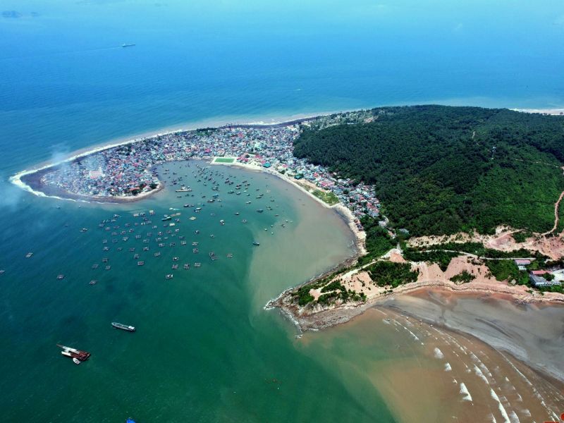 Kinh nghiệm du lịch biển Hải Hòa Thanh Hóa cho chuyến đi biển yên bình, tiết kiệm và đáng nhớ
