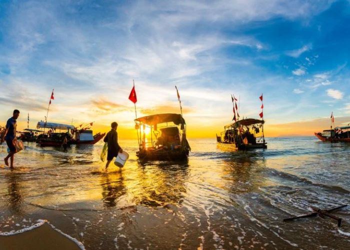 Kinh nghiệm du lịch biển Hải Hòa Thanh Hóa cho chuyến đi biển yên bình, tiết kiệm và đáng nhớ