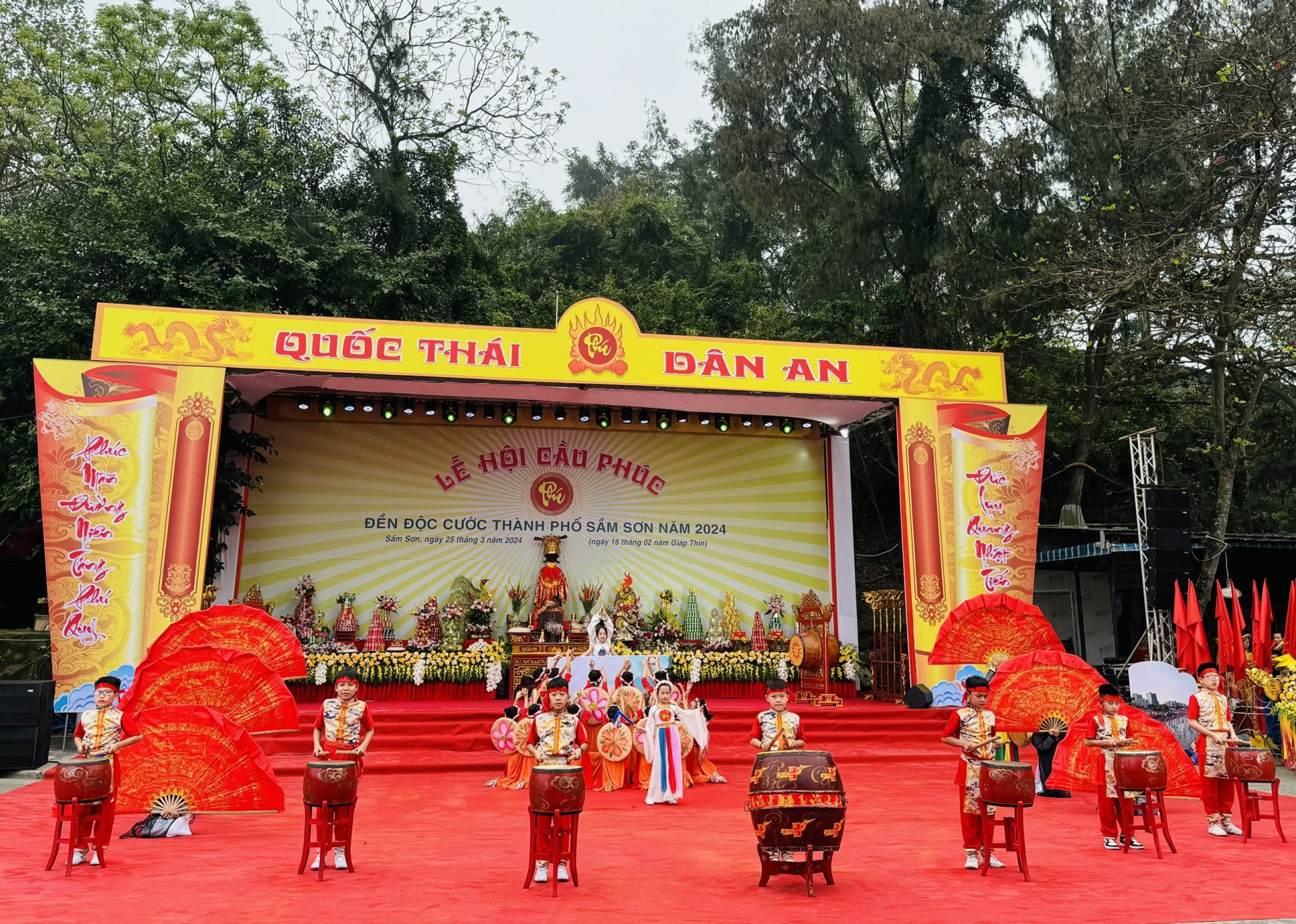 Lễ hội đền Độc Cước Sầm Sơn – Nét đẹp văn hóa tâm linh đặc sắc của xứ Thanh