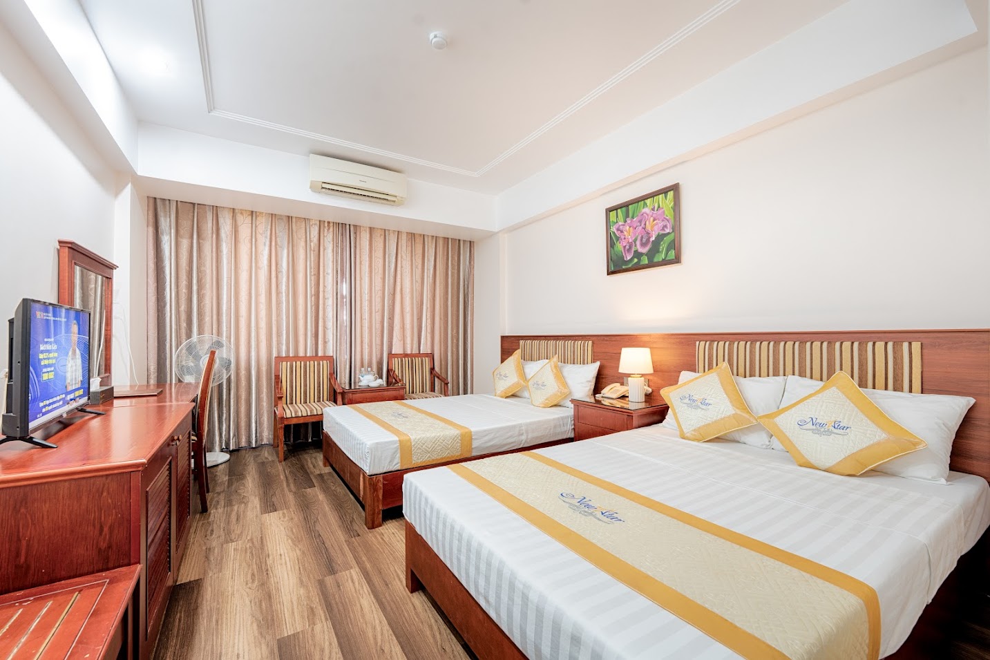 Đánh giá Khách sạn Newstar-73 Hoàng Văn Thụ