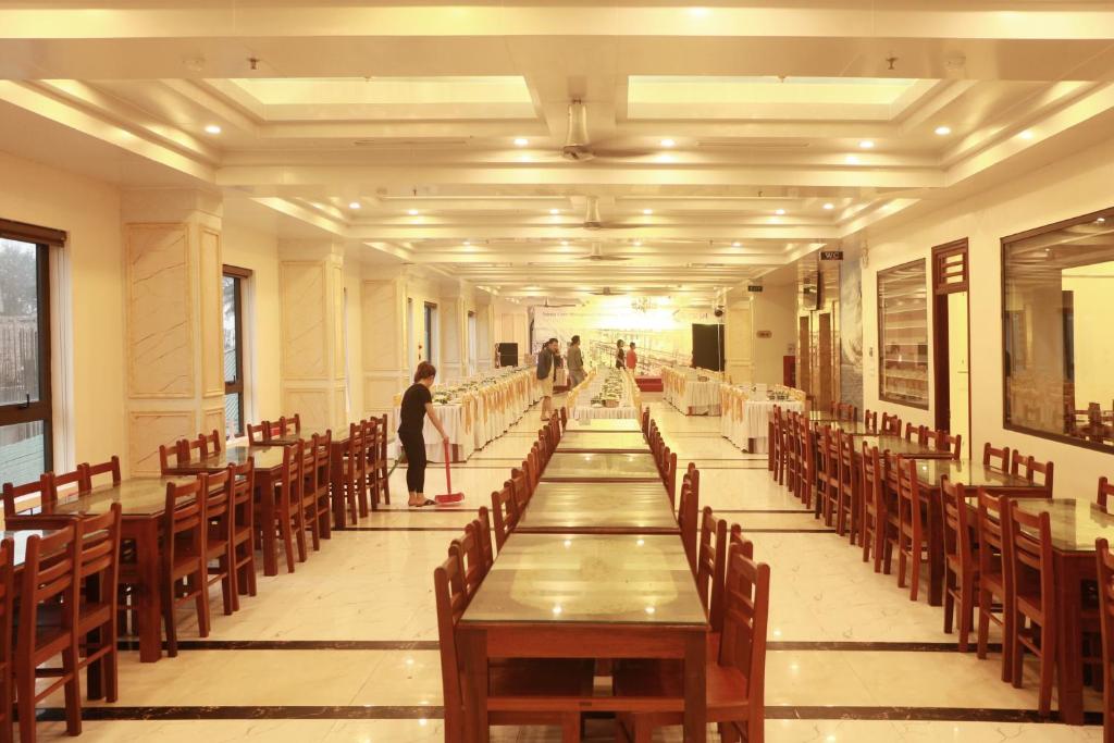 đánh giá Khách Sạn Thanh Bình Gold-Bãi D, Hồ Xuân Hương